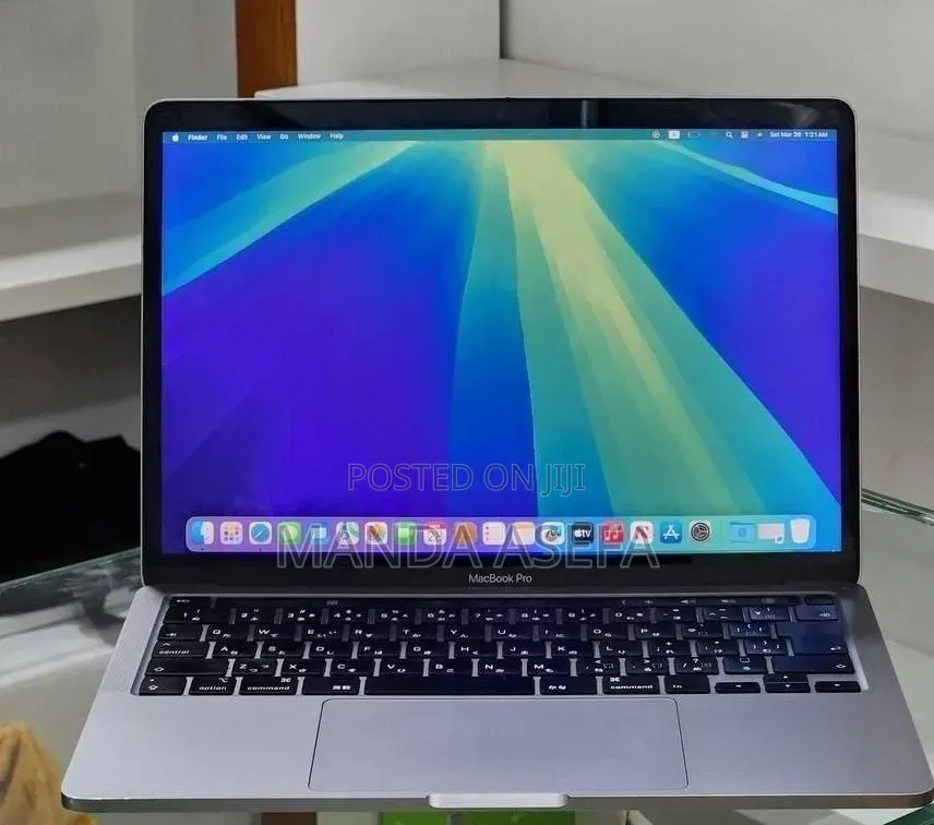 New Laptop Apple MacBook Pro 8GB Intel Core i5 SSD 512GB