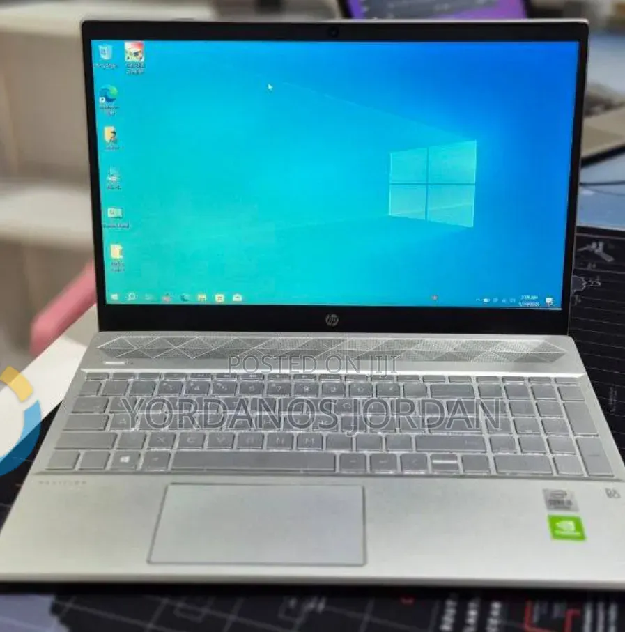 New Laptop HP Pavilion 15 8GB Intel Core i5 SSD 256GB