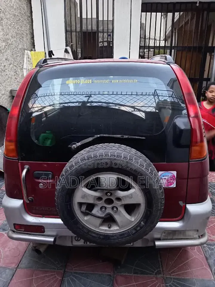 Datsun Violet 1991 Red
