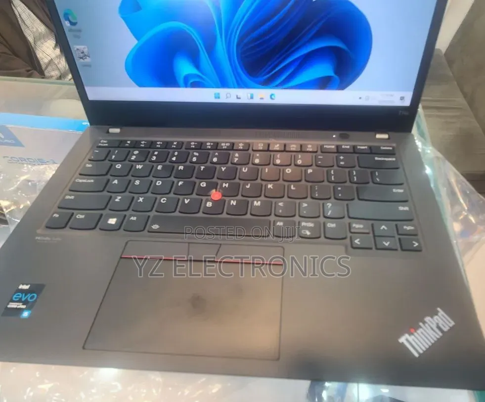 New Laptop Lenovo ThinkPad T14 16GB Intel Core i5 SSD 512GB