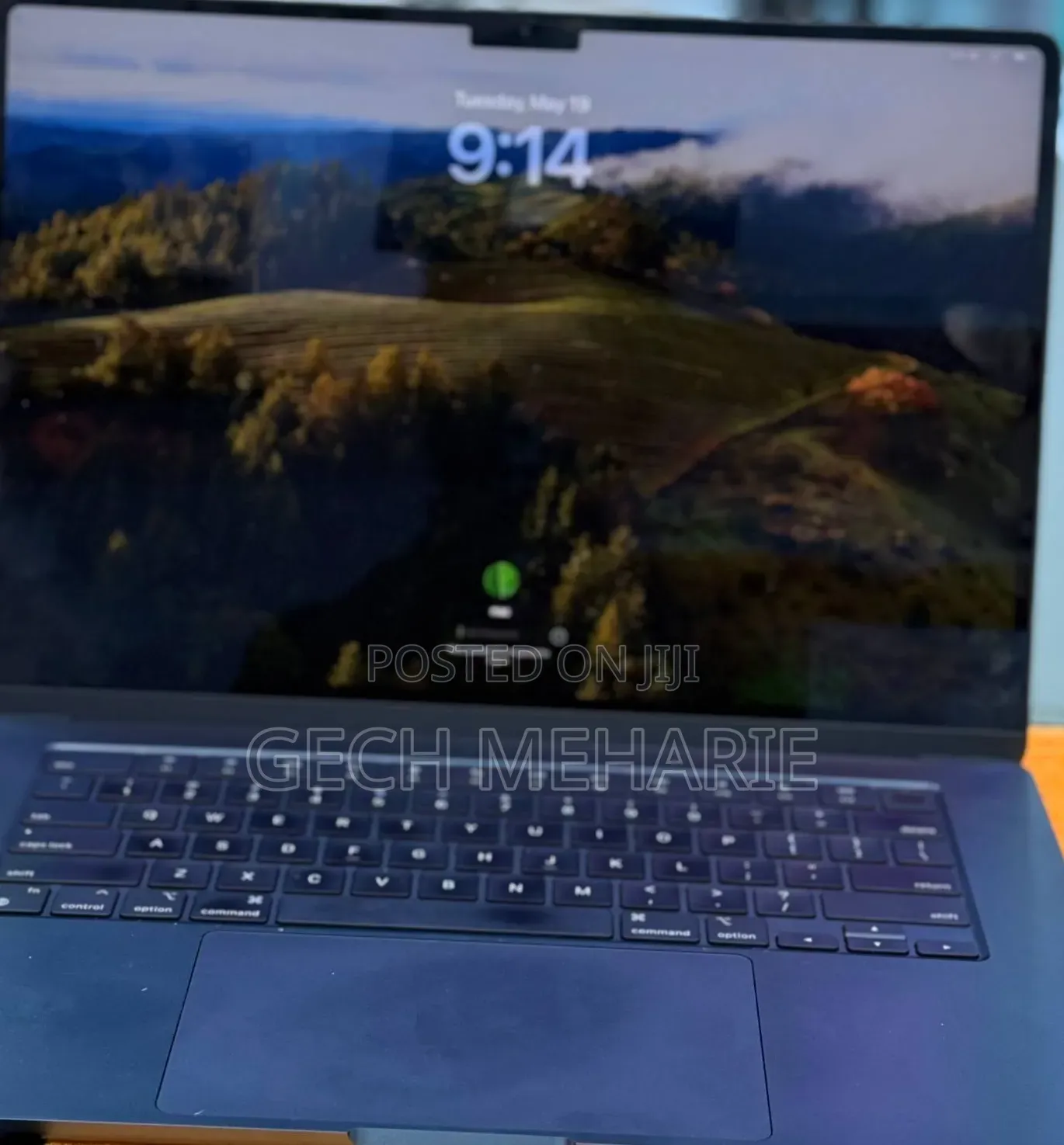 New Laptop Apple MacBook Air 2024 M3 15-inch 16GB Apple M3 SSD 256GB