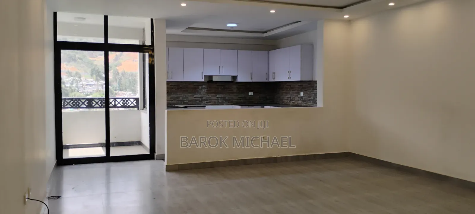 3bdrm Apartment in Yeka for rent