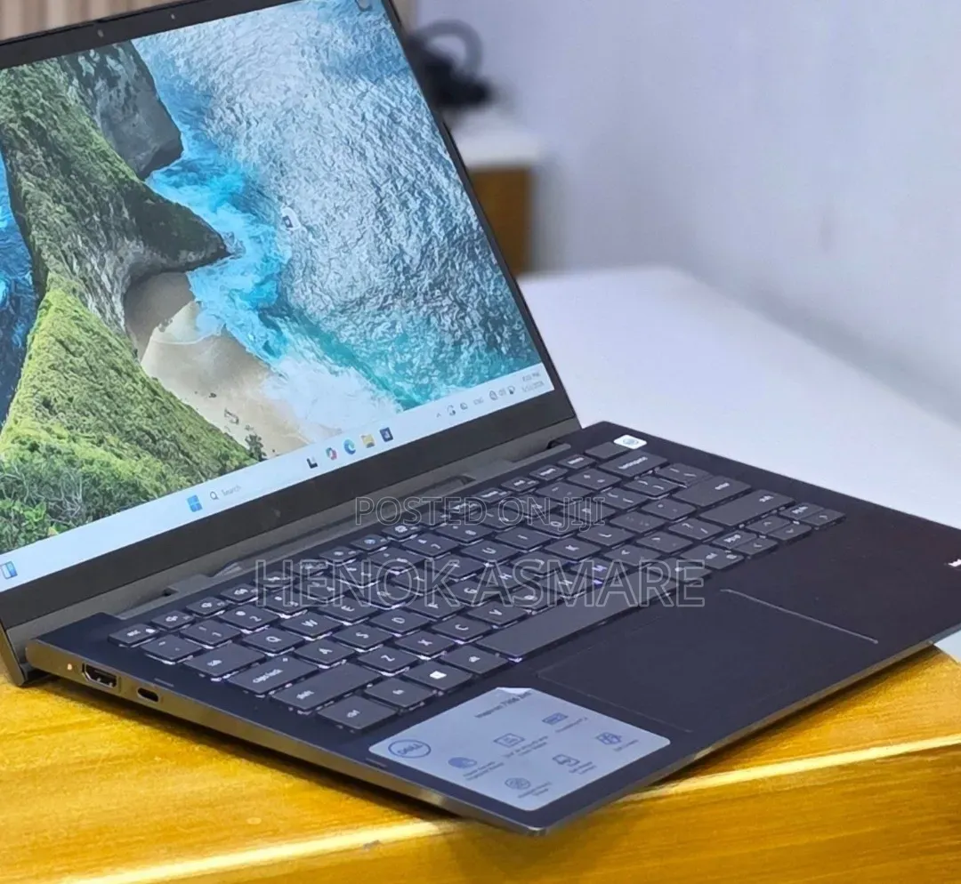 New Laptop Dell Inspiron 13 7370 16GB Intel Core i7 SSD 512GB