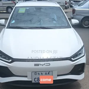 BYD E2 43 kWh 94 hp FWD 2024 White