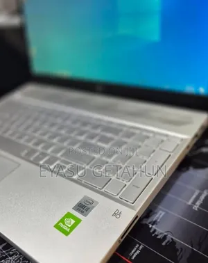 New Laptop HP Pavilion 15 8GB Intel Core i5 SSD 256GB