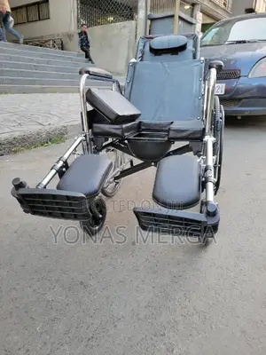 Multi-Purpose Wheelchair穹冬foldable Feature Enhances The Portability
