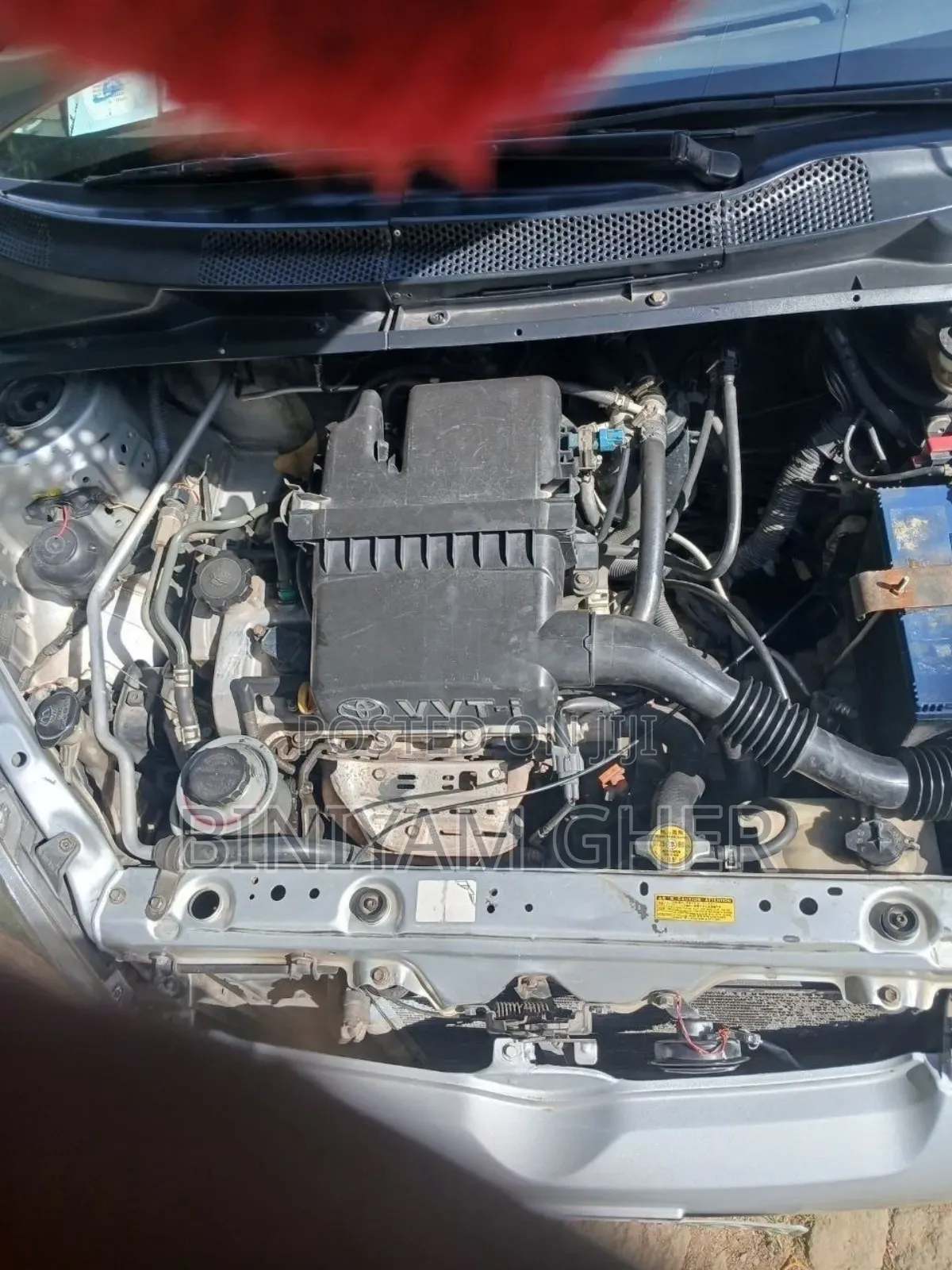 Toyota Vitz 2004 Silver