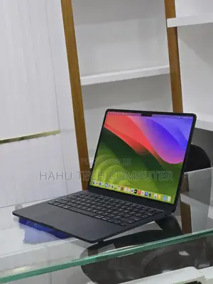 New Laptop Apple MacBook Air 2025 M4 13-inch 16GB Apple M4 SSD 256GB
