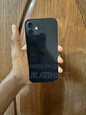 Apple iPhone 12 64 GB Black