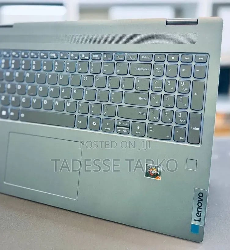 New Laptop Lenovo Yoga 7i 16GB AMD Ryzen 7 SSD 512GB