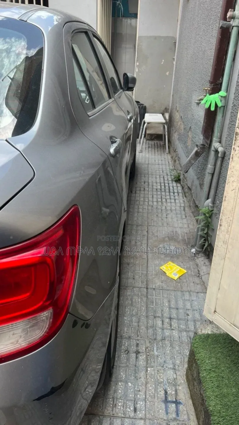 Suzuki Dzire 2022 Gray
