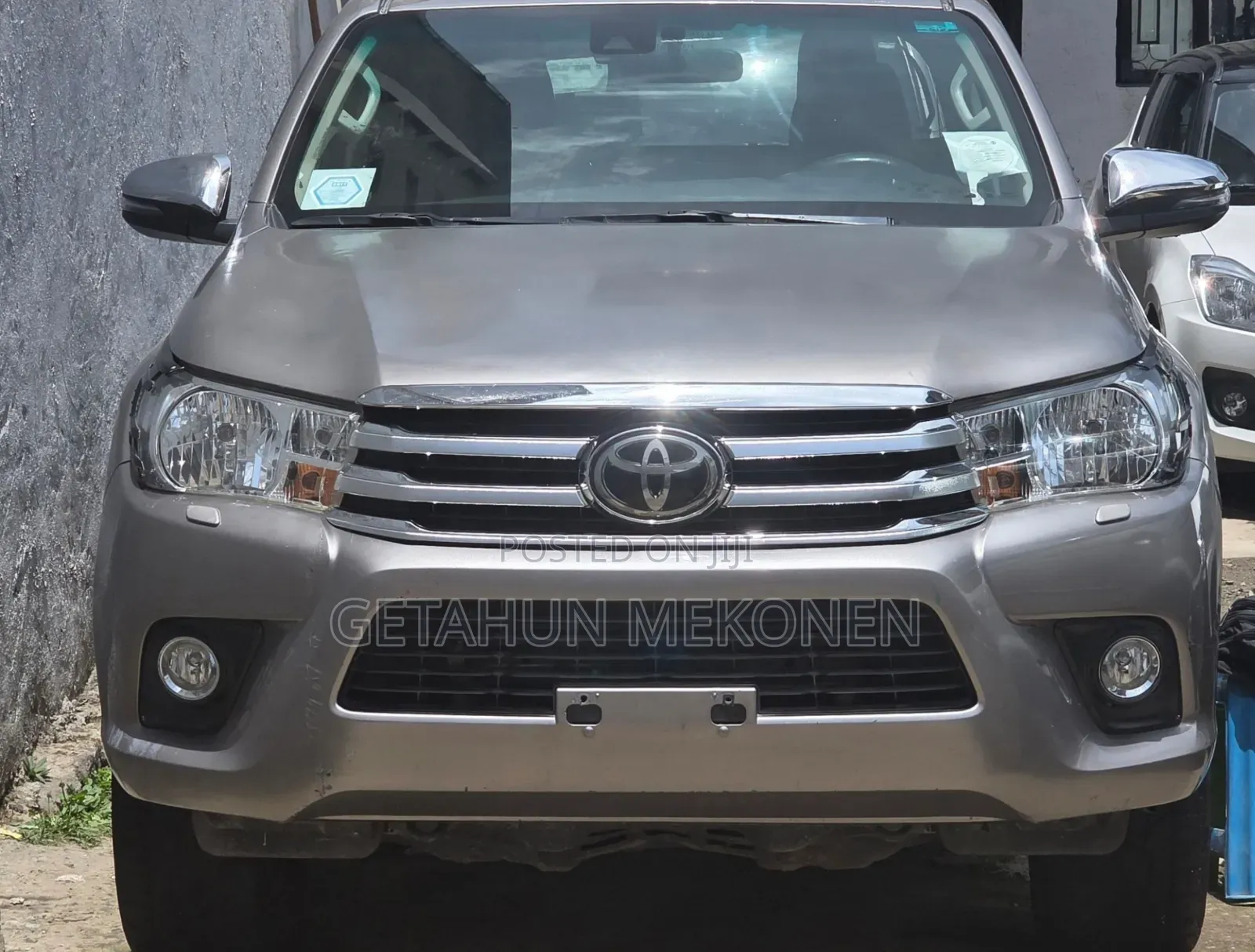 Toyota Hilux 2020 Gold