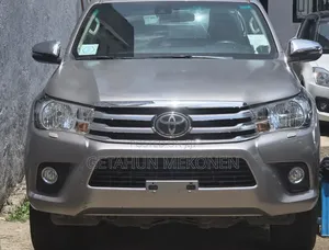 Toyota Hilux 2020 Gold