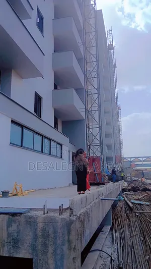 ኮምፓውንድ አፓርትመንት ከባለ 1 - 4 መኝታ ቤቶች