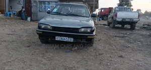 Toyota Corolla 1990 Gray