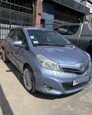 Toyota Yaris 2011 Blue