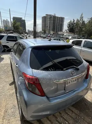 Toyota Yaris 2011 Blue
