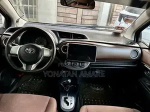 Toyota Yaris 2011 Blue