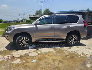 Toyota Land Cruiser Prado 2021 Gold