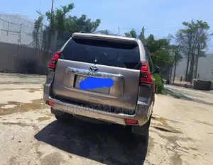 Toyota Land Cruiser Prado 2021 Gold