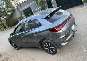 BYD E2 43 kWh 94 hp FWD 2024 Gray