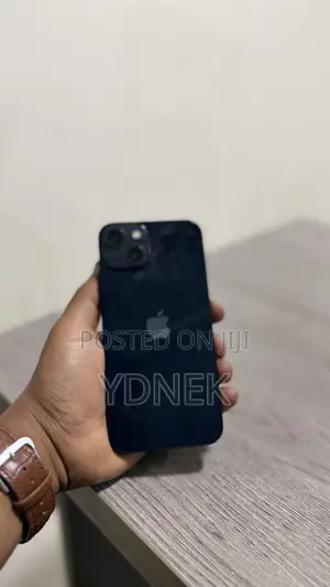 Apple iPhone 13 128 GB