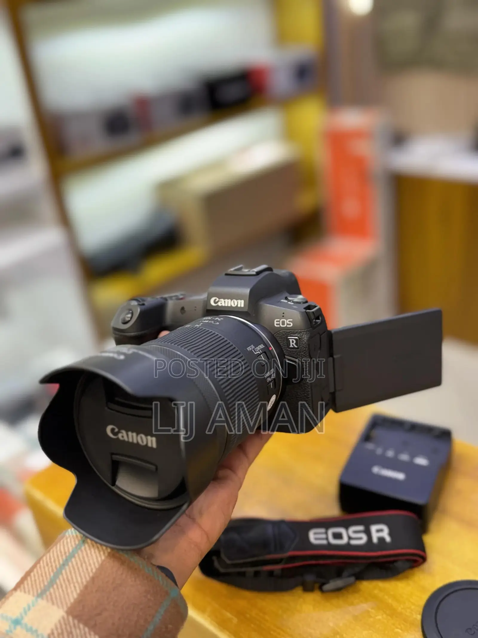 New Canon Eos R With 24-105mm Lens