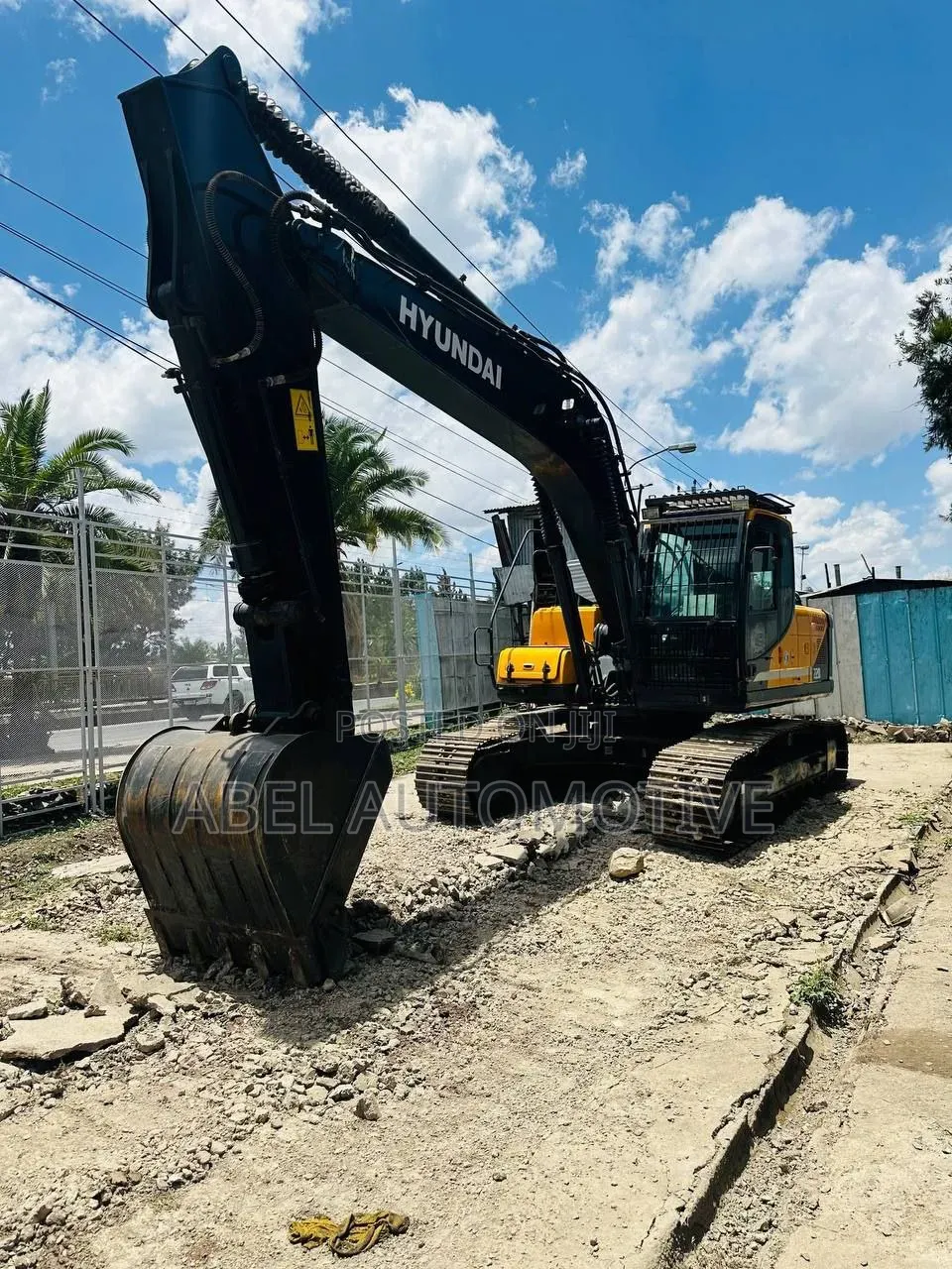 Hyundai 220 Series Crawler Excavator
