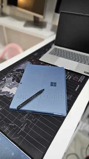 New Microsoft Surface Pro 11th Edition, a Copilot+ PC 16GB SSD 512GB