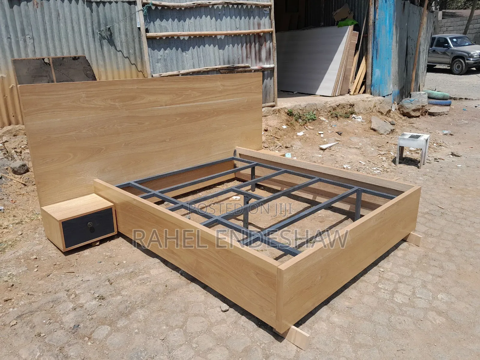 Modern Family Bed