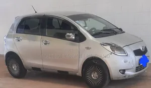 Toyota Yaris 1.0 2006 Silver