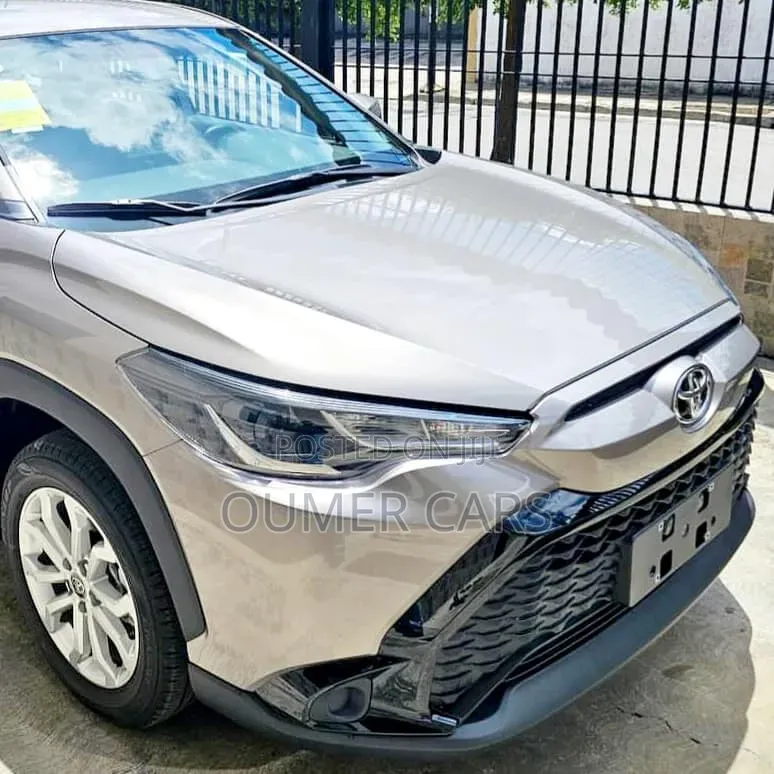 New Toyota Frontlander 2.0 Hybrid FWD 2024 Beige