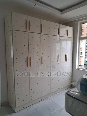 Modern Family Closet