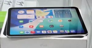 New Apple iPad (2022) 64 GB Silver