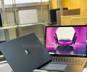 New Laptop Microsoft Surface Book 2 16GB Intel Core i7 SSD 512GB