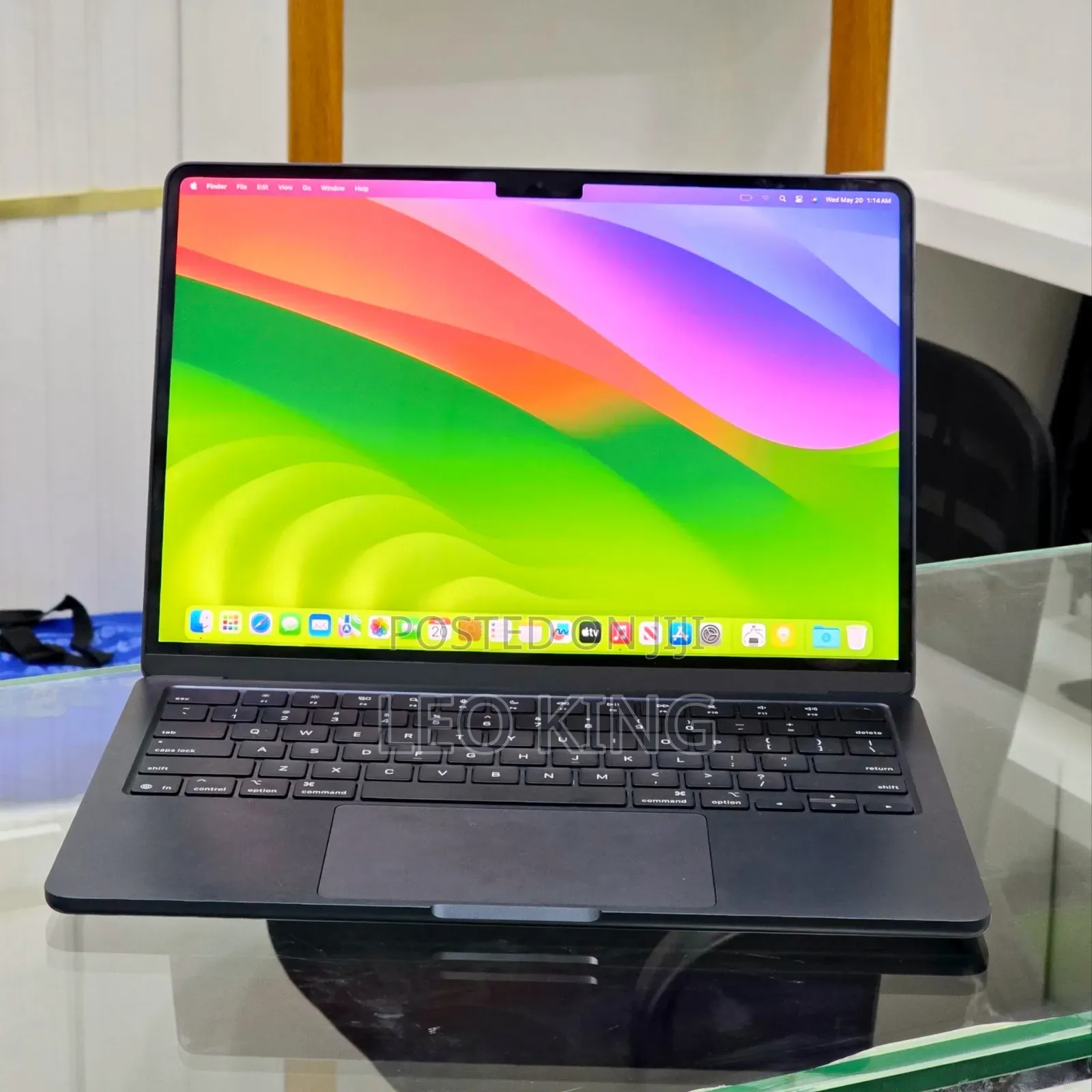 New Laptop Apple MacBook Air 2025 M4 13-inch 16GB Apple M4 SSD 256GB