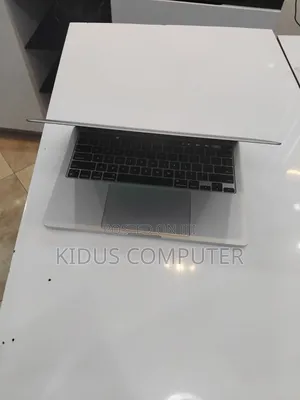 New Laptop Apple MacBook Pro M1 16GB Apple M1 SSD 256GB