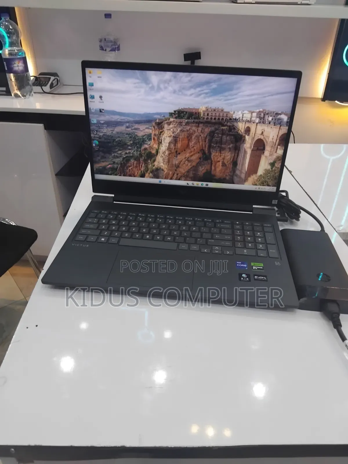 New Laptop HP Spectre 16GB Intel Core i7 SSD 512GB