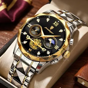 Poedagar Luxury Men's Chronograph Wristwatch Featuring Two-Tone Silver