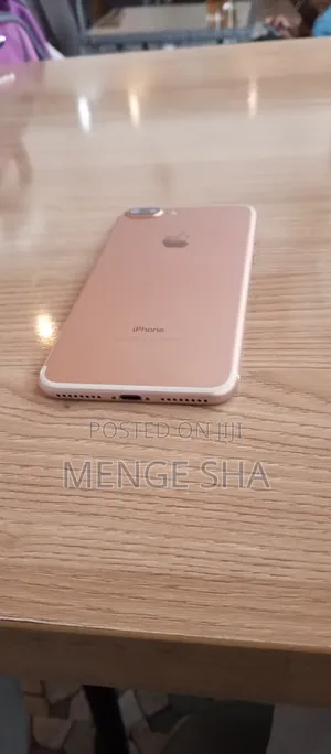 Apple iPhone 7 Plus 32 GB Pink