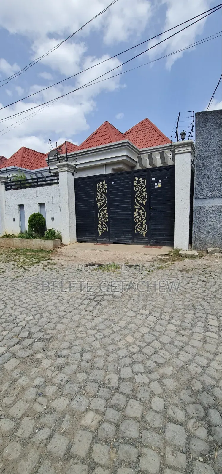3bdrm Villa in Ayat, Luxury Villa, Bole for sale