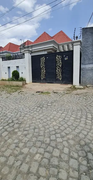 3bdrm Villa in Ayat, Luxury Villa, Bole for sale