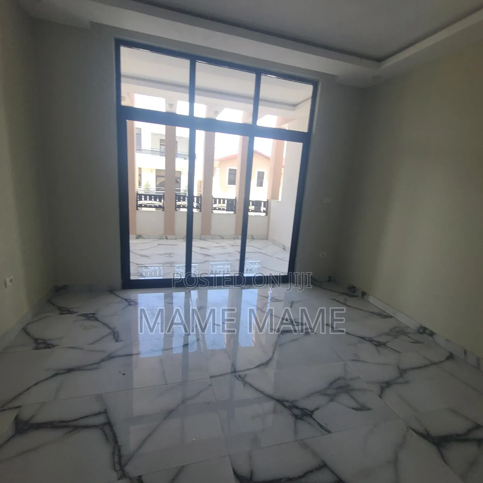 7bdrm House in Addis Abeba, Bole for rent