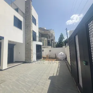 8bdrm House in Addis Abeba, Bole for rent