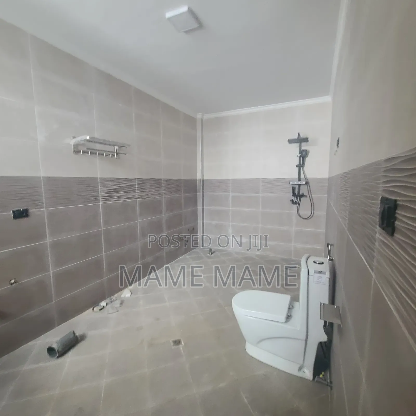 8bdrm House in Addis Abeba, Bole for rent