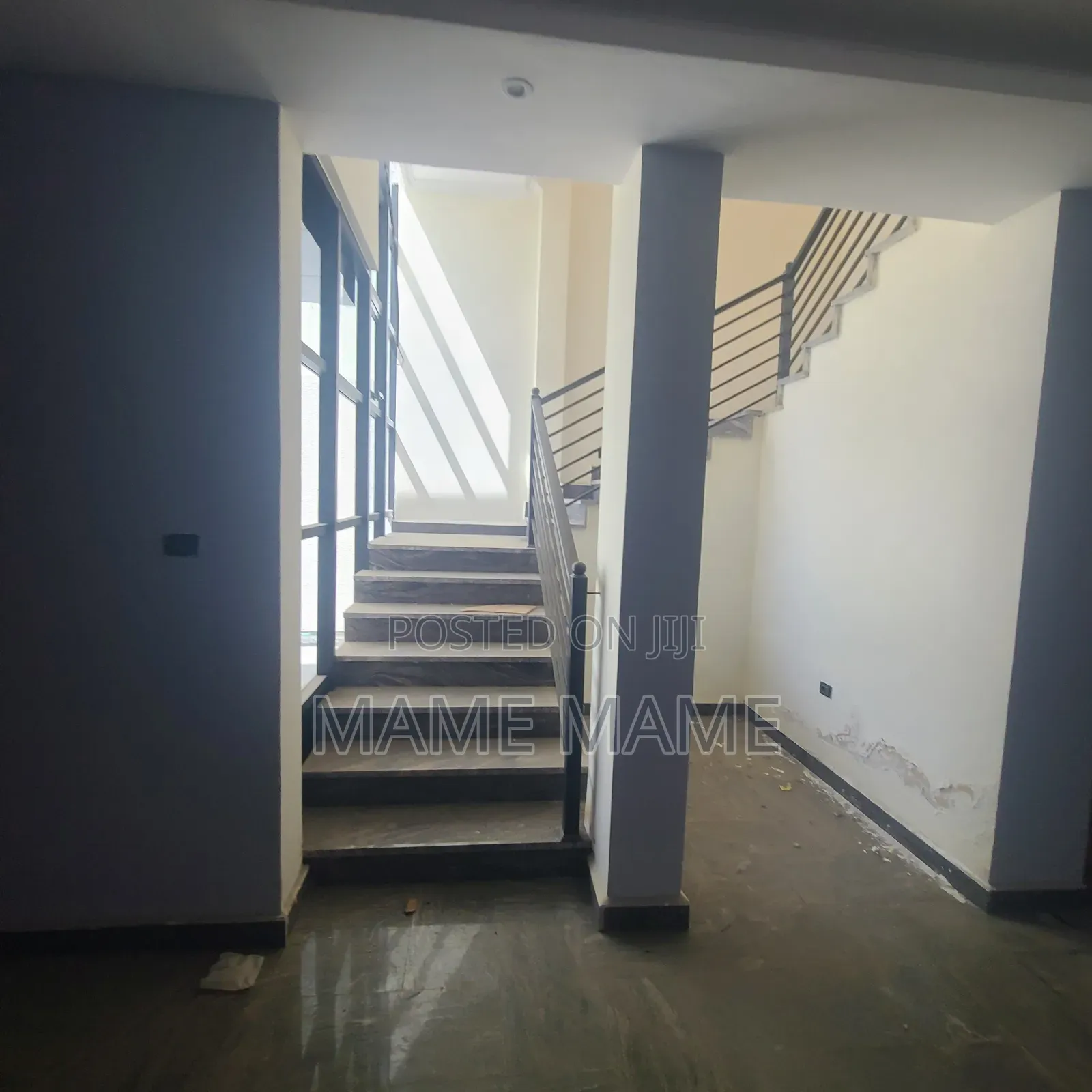 8bdrm House in Addis Abeba, Bole for rent