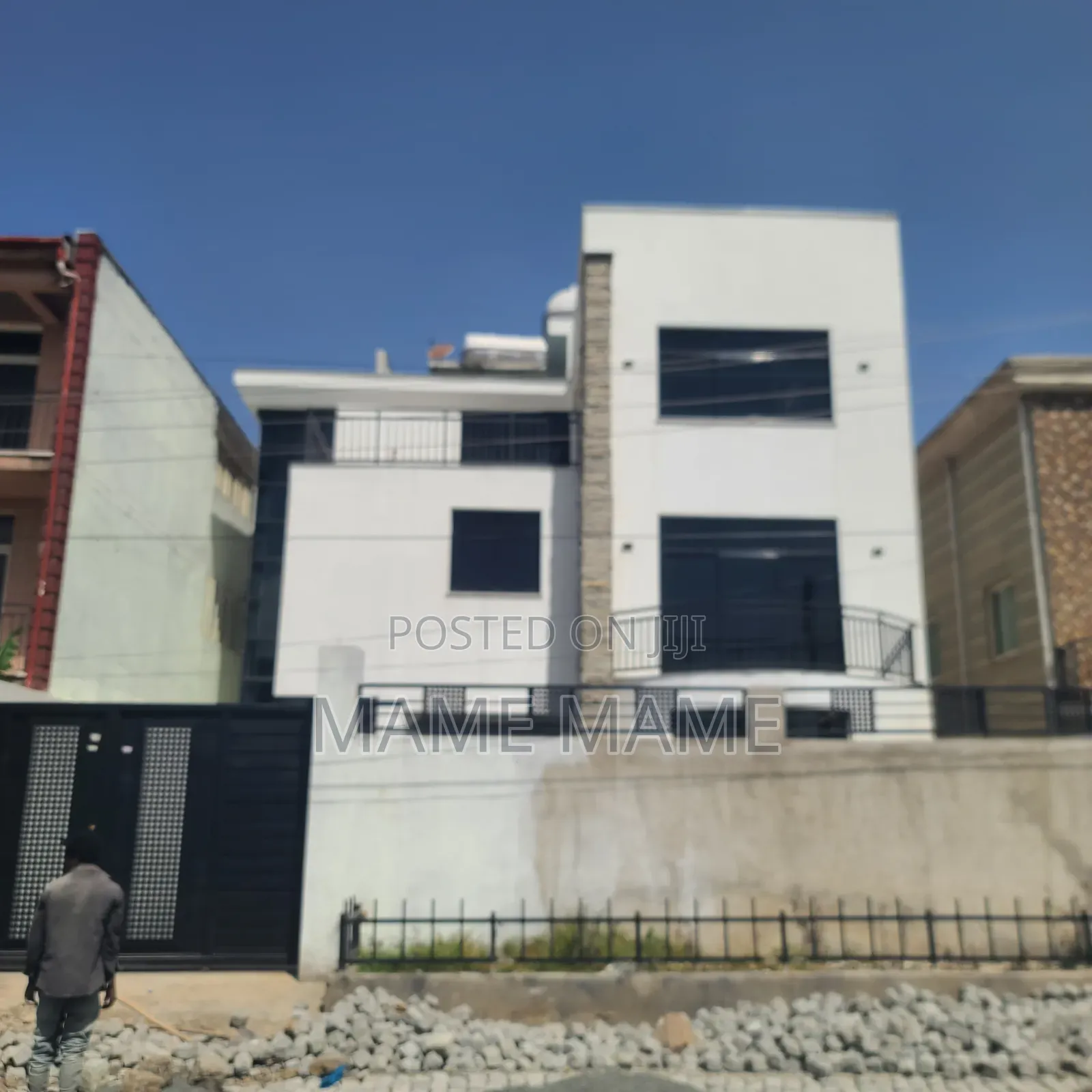 8bdrm House in Addis Abeba, Bole for rent