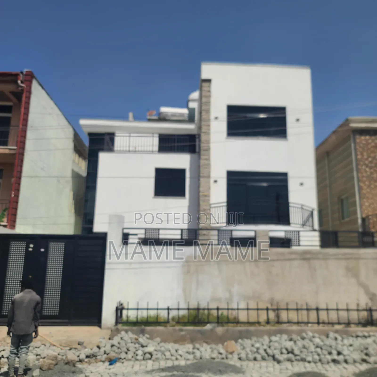 8bdrm House in Addis Abeba, Bole for rent