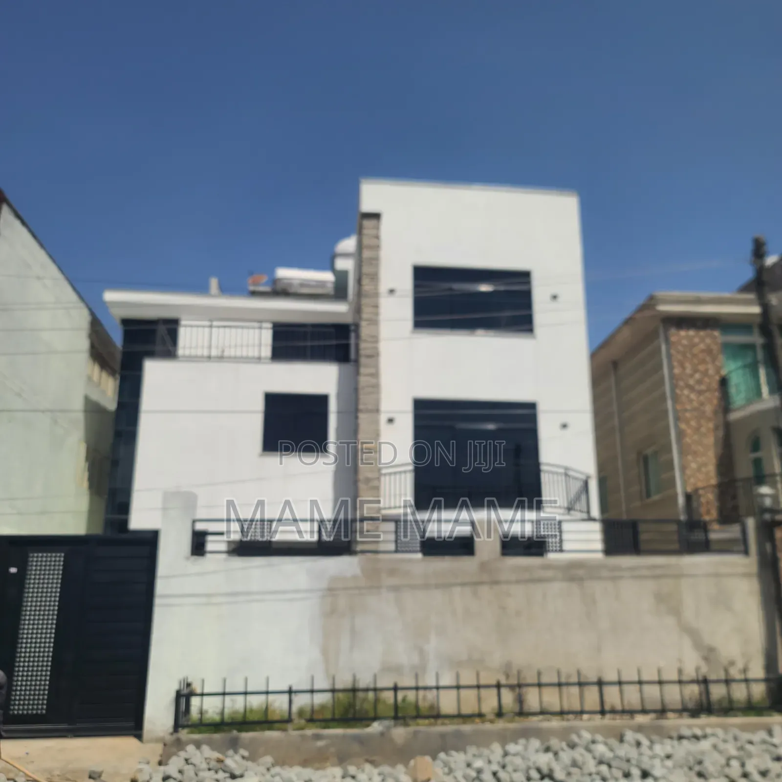 8bdrm House in Addis Abeba, Bole for rent