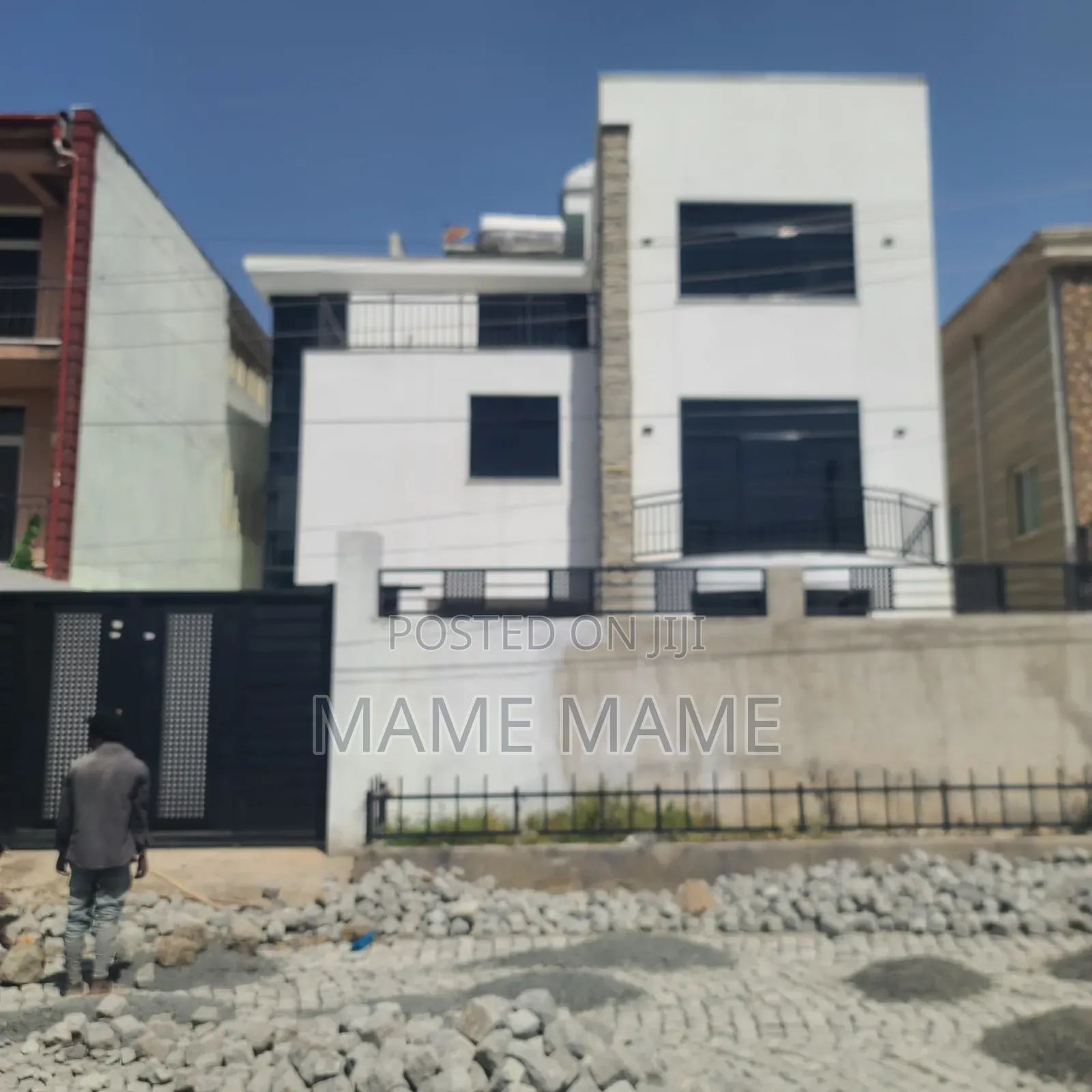 8bdrm House in Addis Abeba, Bole for rent